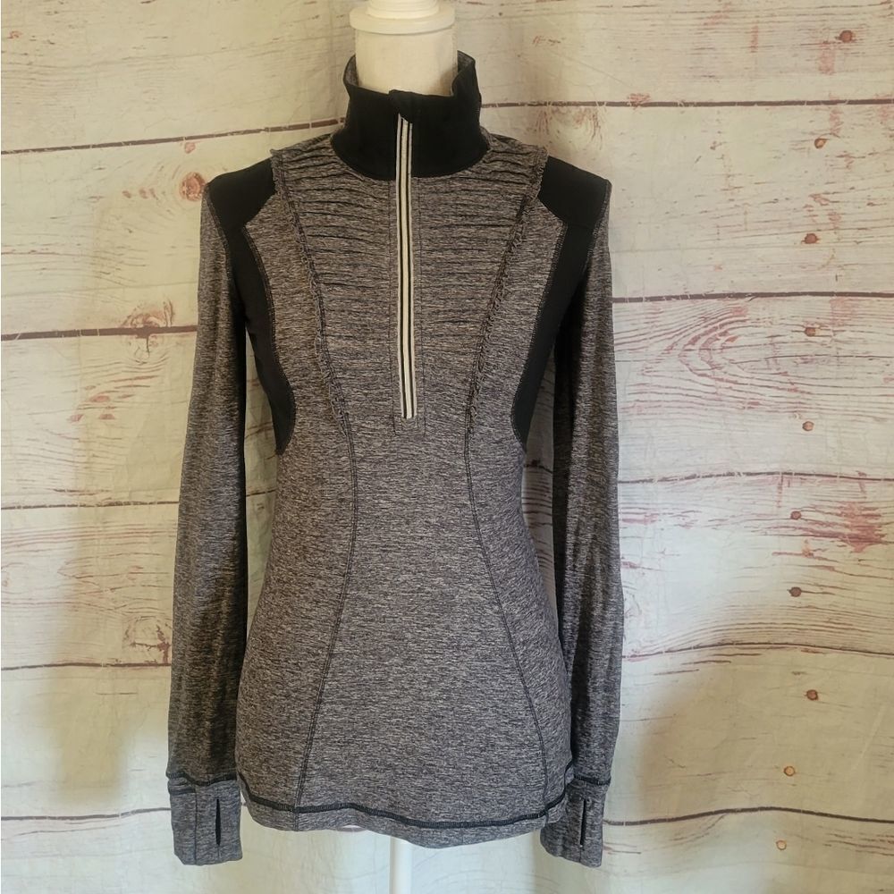 Lululemon Run Your Heart Out Pullover Size 4